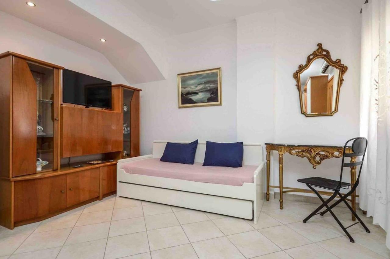 Independent Agapitos Apart , 2Bdrm, Private Patio Naxos City Exterior foto
